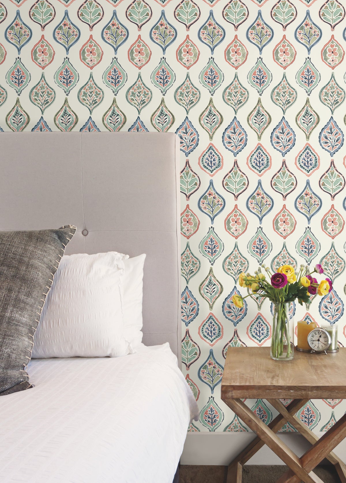 MN1853-peel-and-stick-wallpaper-room-scene-detail-closeup