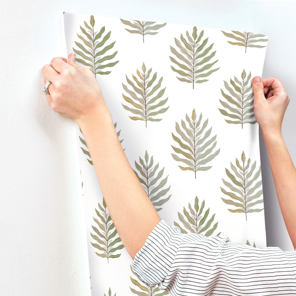 MT5603-peel-and-stick-wallpaper-stick-application-step