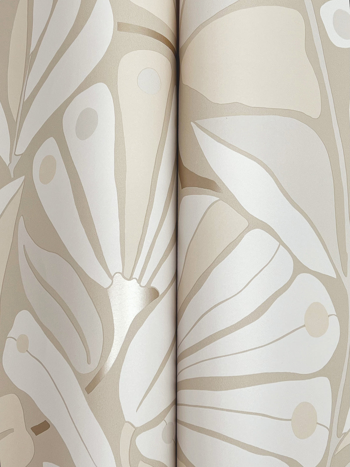 MT5629-peel-and-stick-wallpaper-detail-closeup