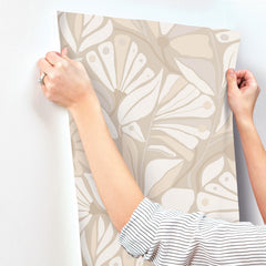 MT5629-peel-and-stick-wallpaper-stick-application-step