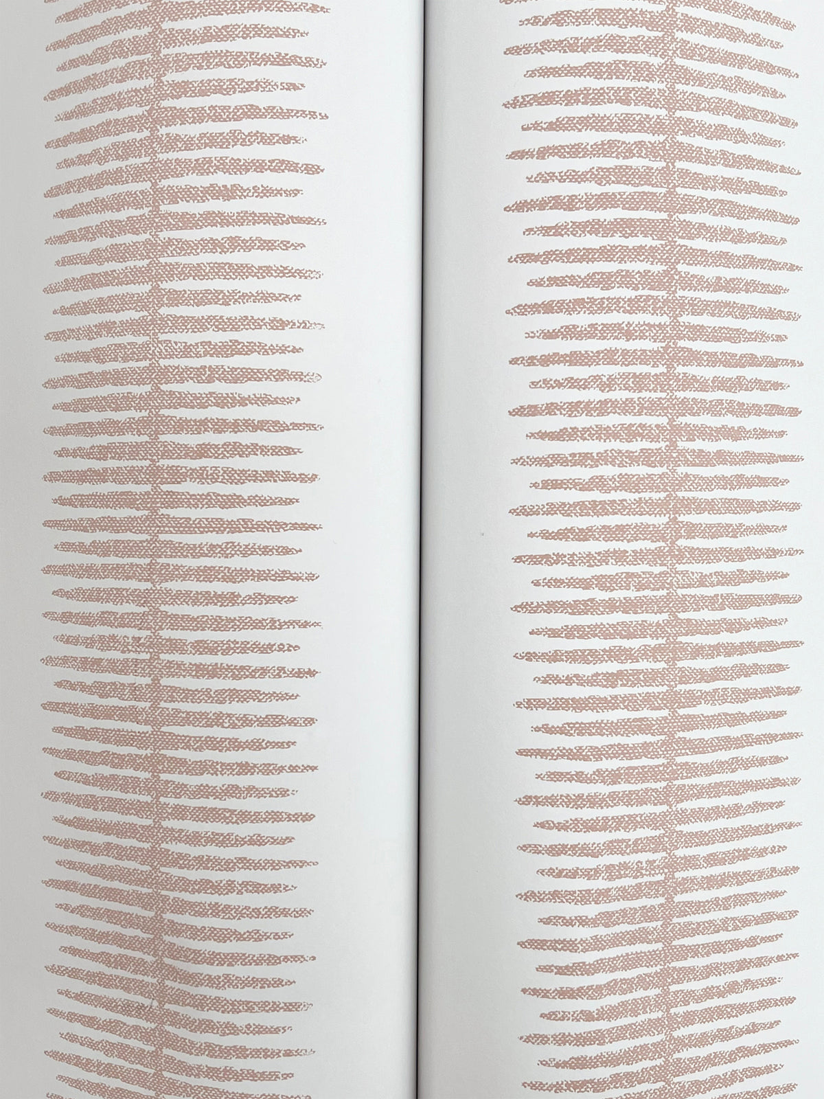 MX9613-peel-and-stick-wallpaper-detail-closeup
