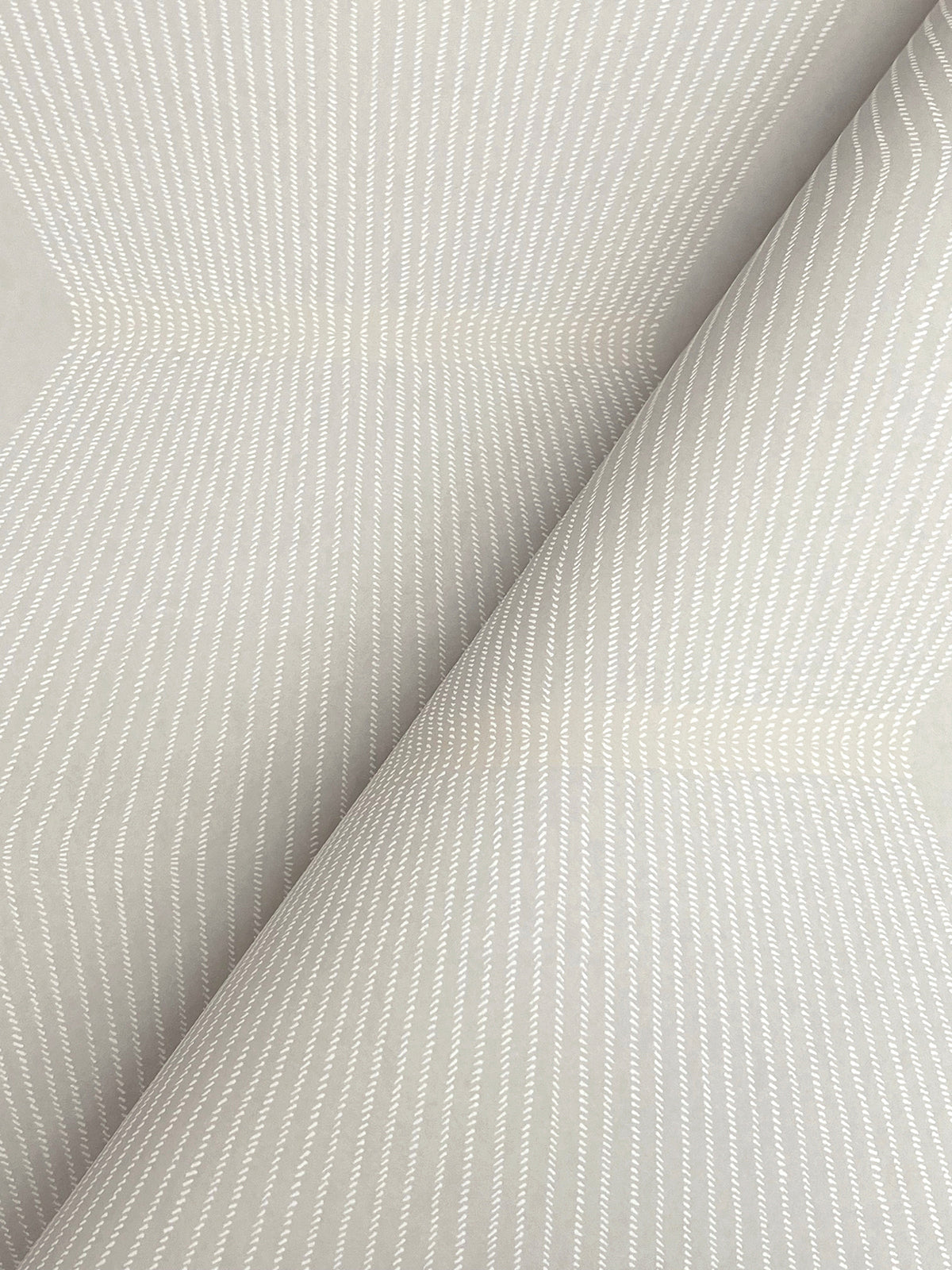 MX9633-peel-and-stick-wallpaper-detail-closeup
