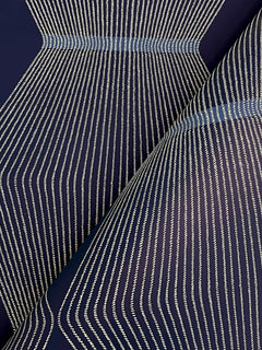 MX9635-peel-and-stick-wallpaper-detail-closeup