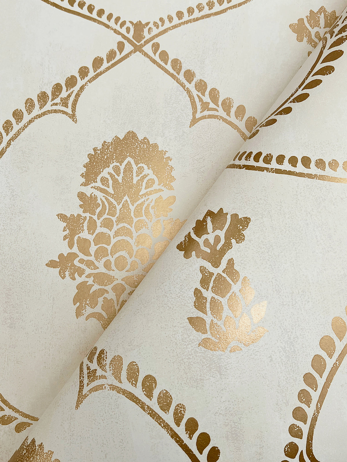 MX9643-peel-and-stick-wallpaper-detail-closeup