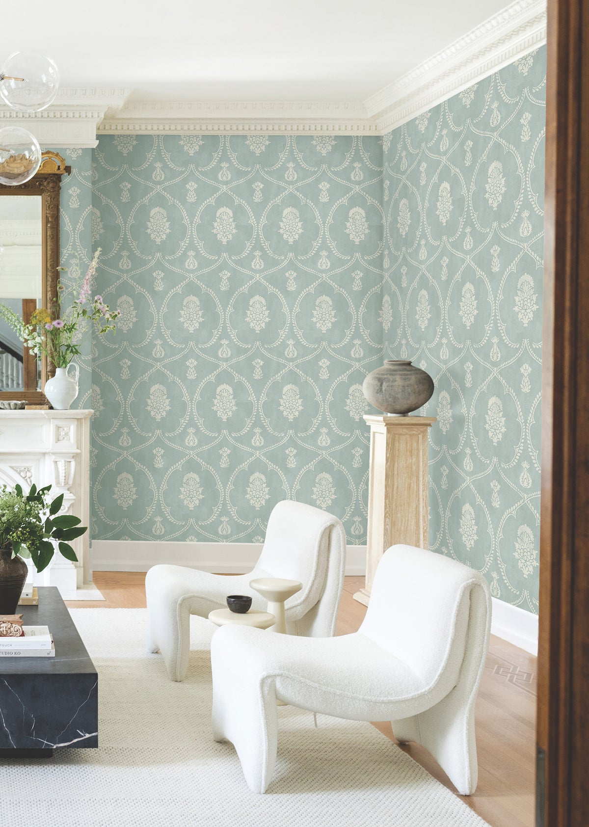 MX9645-peel-and-stick-wallpaper-room-scene