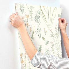 NR1565-peel-and-stick-wallpaper-stick-application-step-2