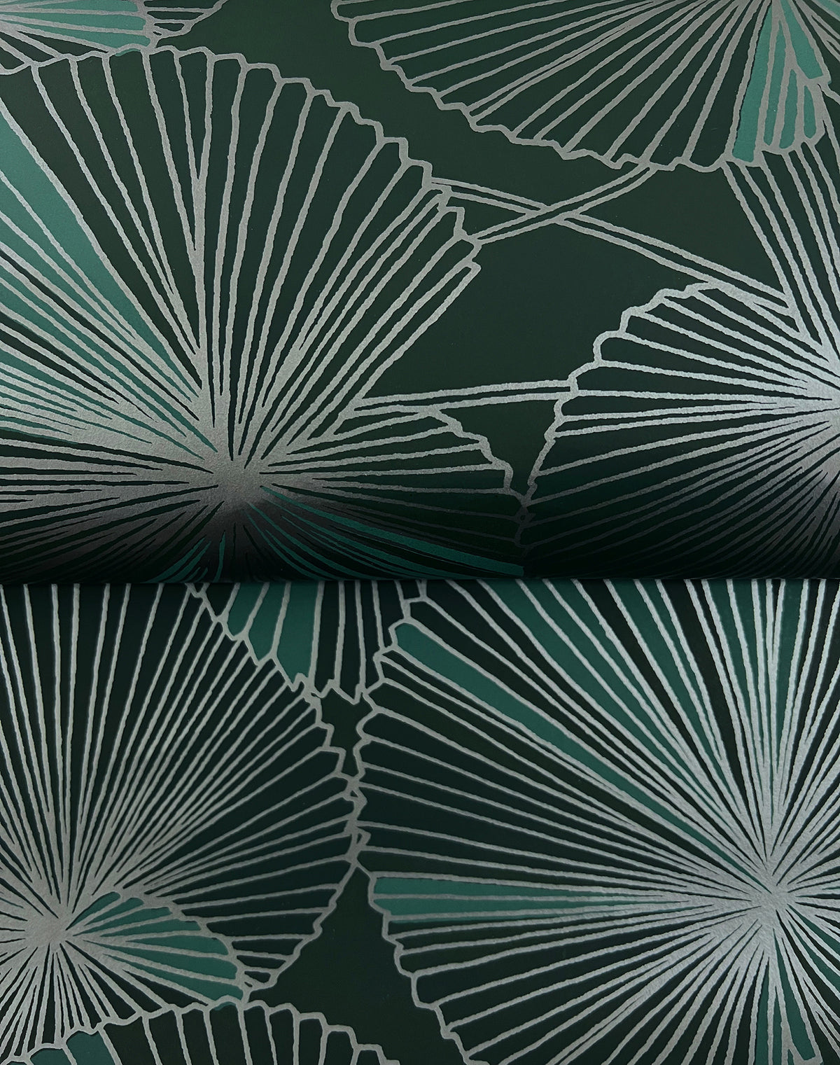 NT6111-peel-and-stick-wallpaper-detail-closeup