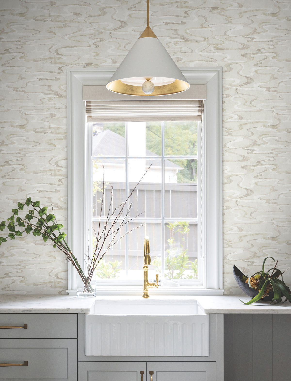 NT6173-peel-and-stick-wallpaper-room-scene