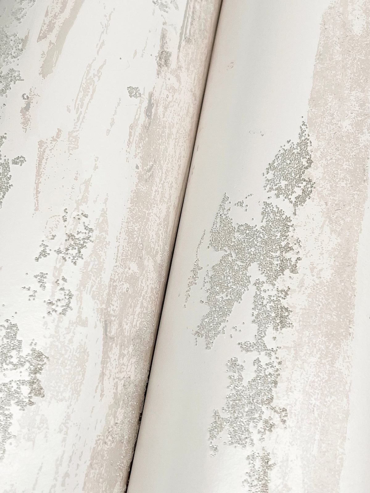 NT6176-peel-and-stick-wallpaper-detail-closeup