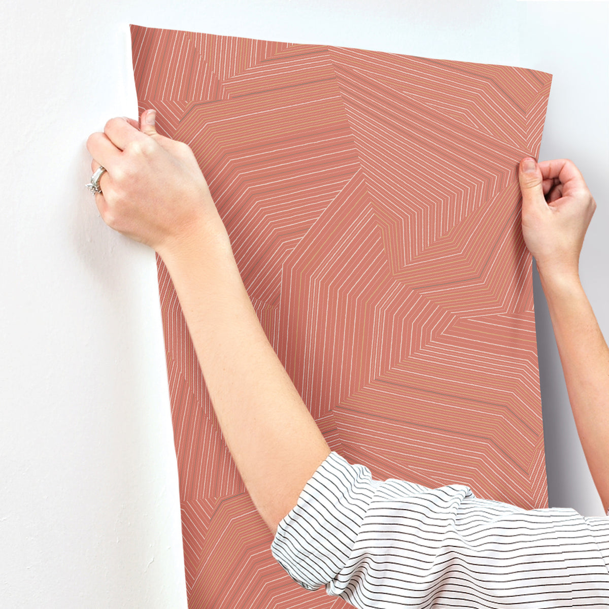 OI0611-peel-and-stick-wallpaper-stick-application-step