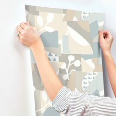 OI0673-peel-and-stick-wallpaper-stick-application-step