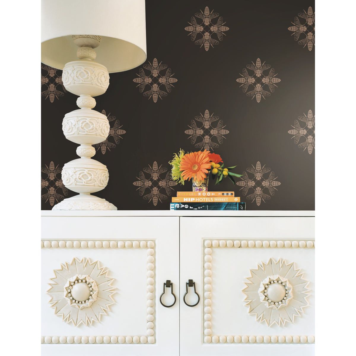 ON1642-peel-and-stick-wallpaper-room-scene