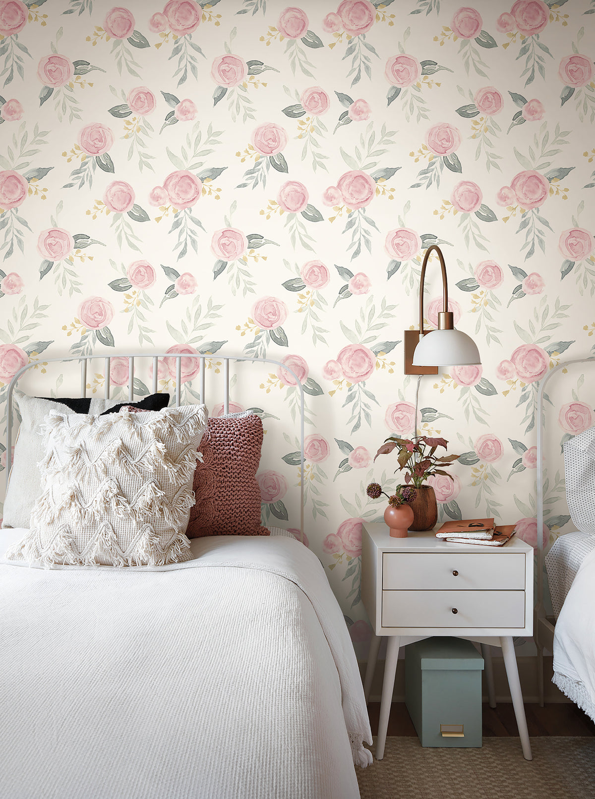 PSW1010RL-peel-and-stick-wallpaper-room-scene