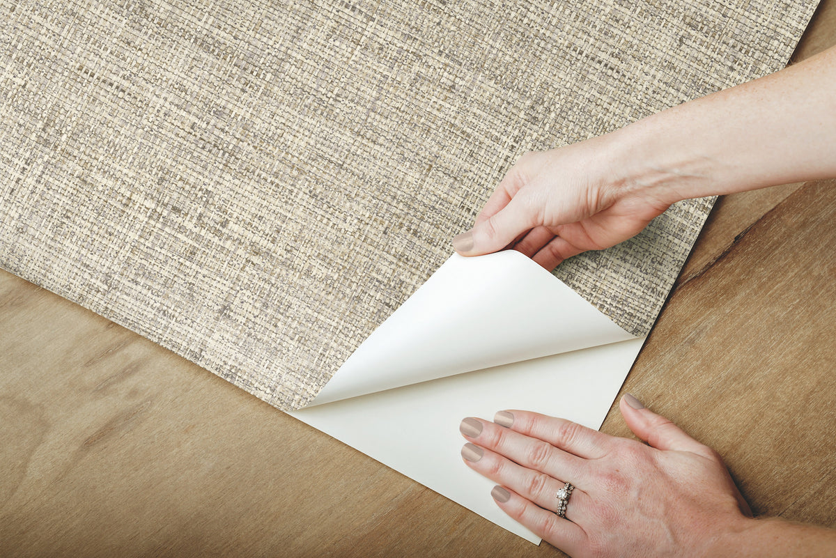 PSW1039RL-peel-and-stick-wallpaper-peel-application-step
