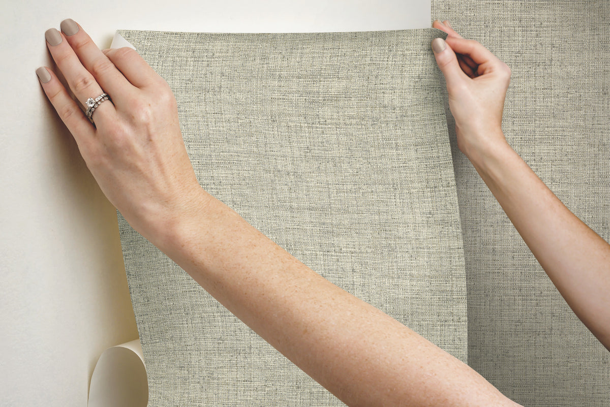 PSW1039RL-peel-and-stick-wallpaper-stick-application-step