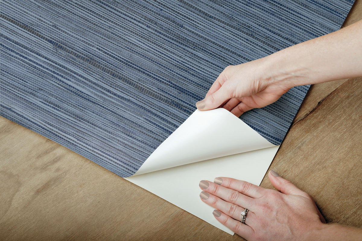 PSW1136RL-peel-and-stick-wallpaper-peel-application-step