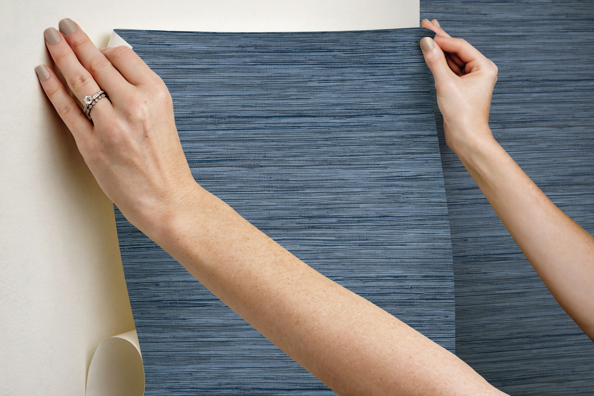 PSW1136RL-peel-and-stick-wallpaper-stick-application-step