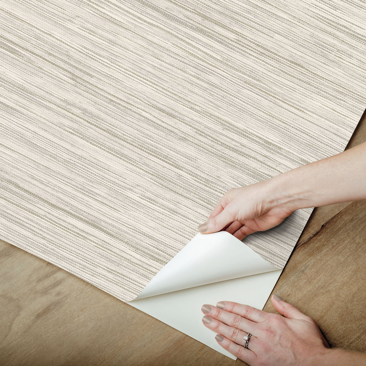 PSW1137RL-peel-and-stick-wallpaper-peel-application-step