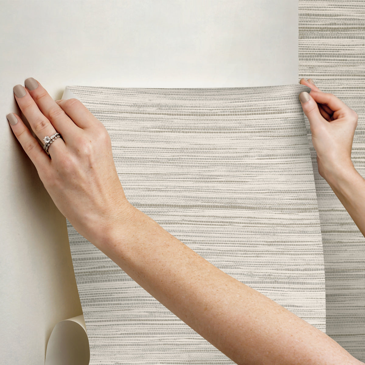 PSW1137RL-peel-and-stick-wallpaper-stick-application-step