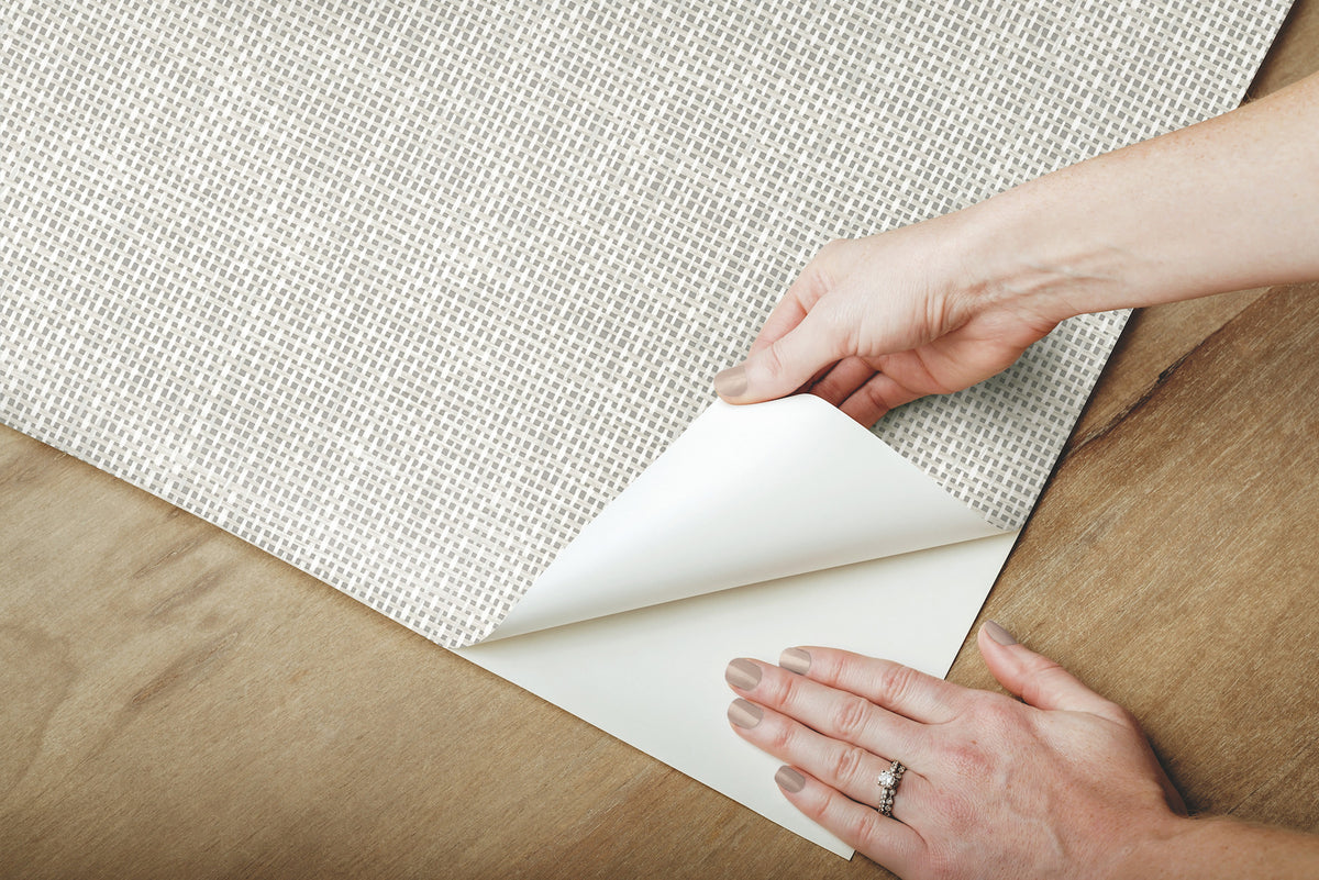 PSW1283RL-peel-and-stick-wallpaper-peel-application-step