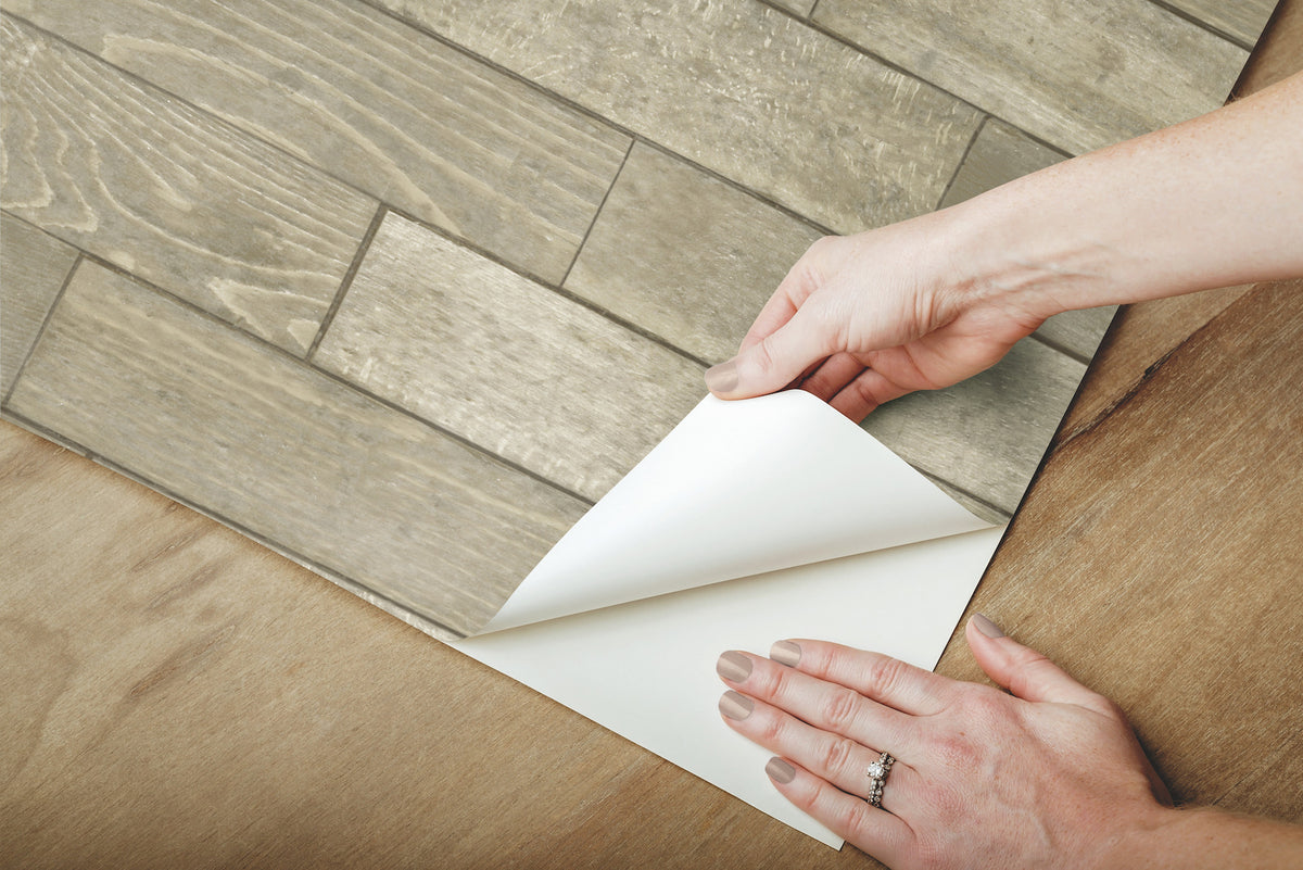 PSW1294RL-peel-and-stick-wallpaper-peel-application-step