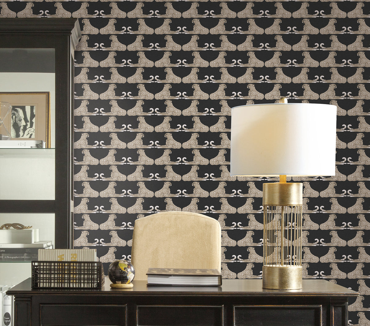 PSW1355RL-peel-and-stick-wallpaper-room-scene-detail-closeup