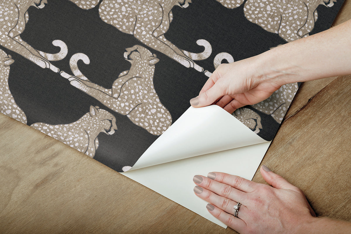 PSW1355RL-peel-and-stick-wallpaper-peel-application-step