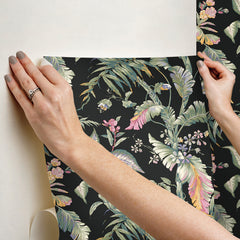 PSW1368RL-peel-and-stick-wallpaper-stick-application-step