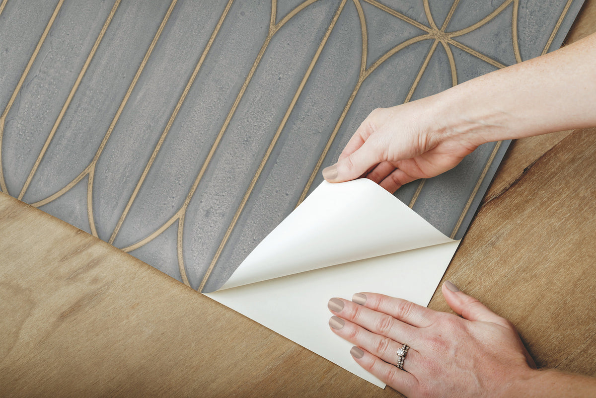 PSW1410RL-peel-and-stick-wallpaper-peel-application-step