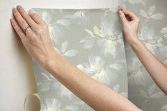 PSW1415RL-peel-and-stick-wallpaper-stick-application-step