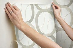PSW1418RL-peel-and-stick-wallpaper-stick-application-step