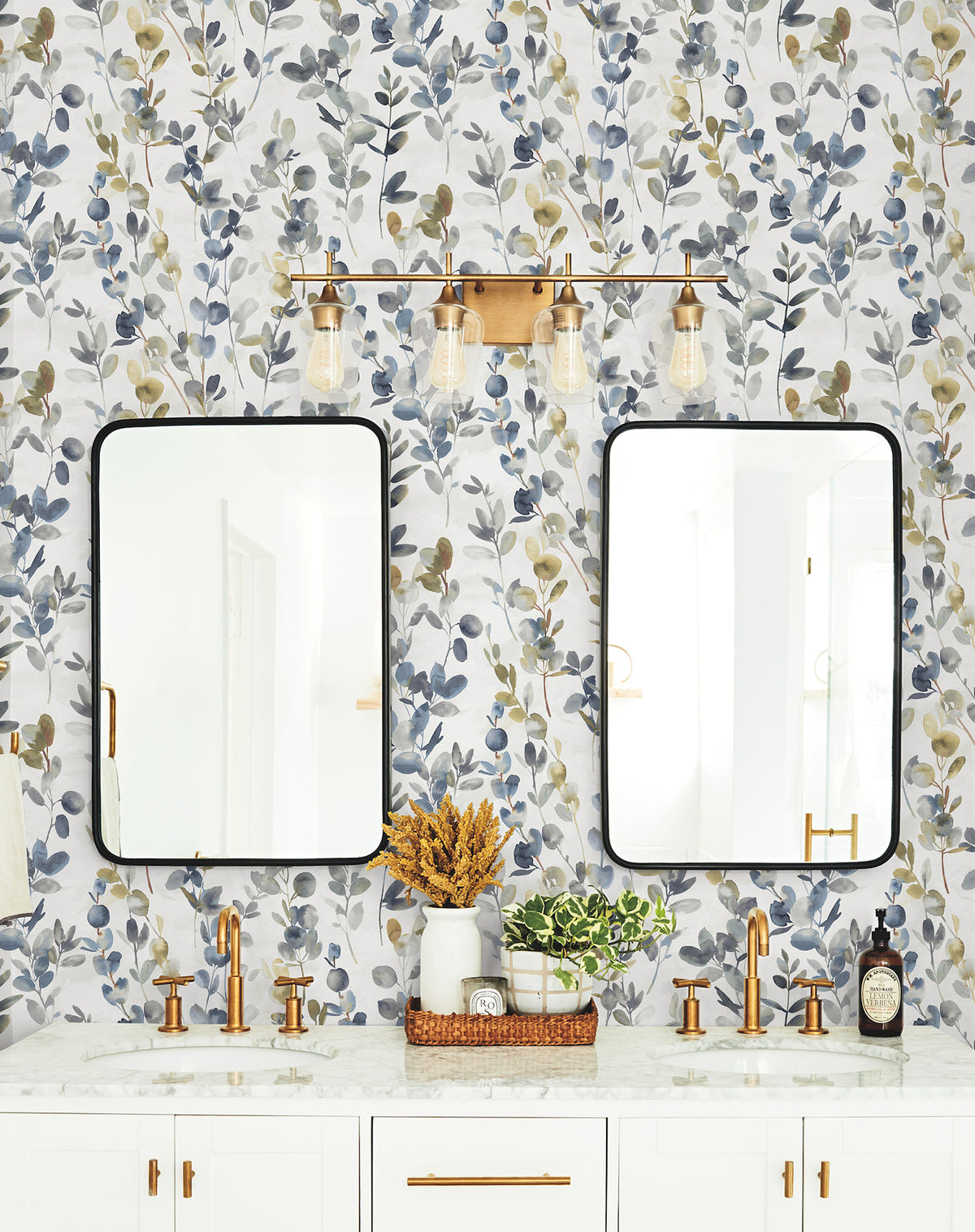 PSW1431RL-peel-and-stick-wallpaper-room-scene-detail-closeup