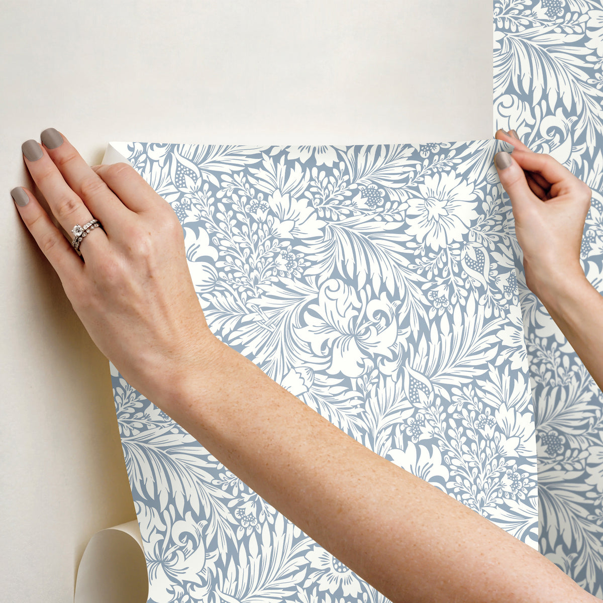PSW1443RL-peel-and-stick-wallpaper-stick-application-step