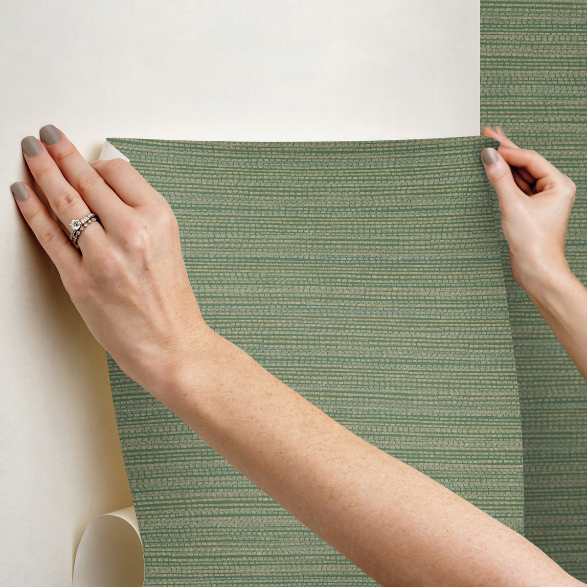 PSW1448RL-peel-and-stick-wallpaper-stick-application-step
