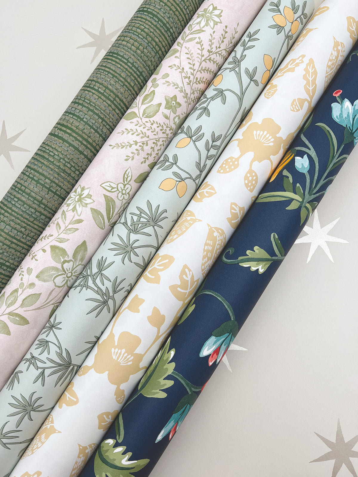 PSW1453RL-peel-and-stick-wallpaper-detail-closeup-5