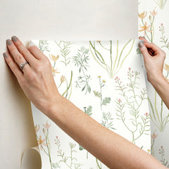 PSW1519RL-peel-and-stick-wallpaper-stick-application-step