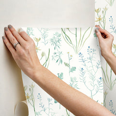 PSW1520RL-peel-and-stick-wallpaper-stick-application-step