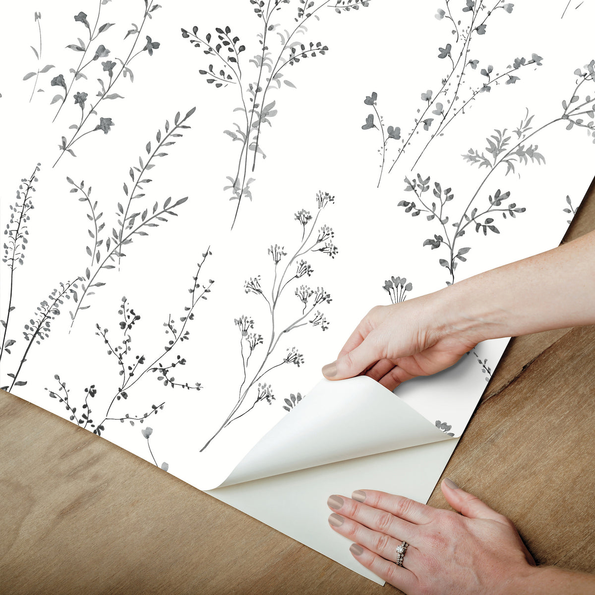 PSW1522RL-peel-and-stick-wallpaper-peel-application-step