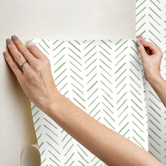PSW1528RL-peel-and-stick-wallpaper-stick-application-step