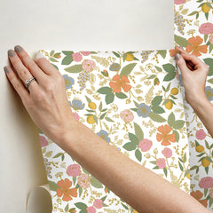 PSW1533RL-peel-and-stick-wallpaper-stick-application-step