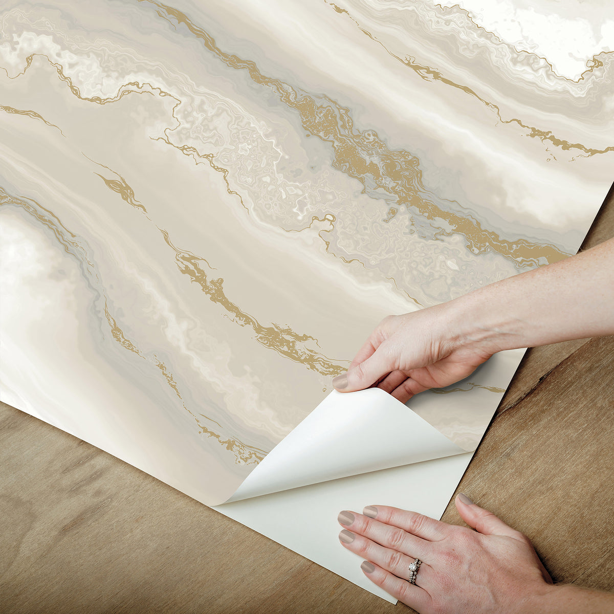 PSW1560RL-peel-and-stick-wallpaper-peel-application-step