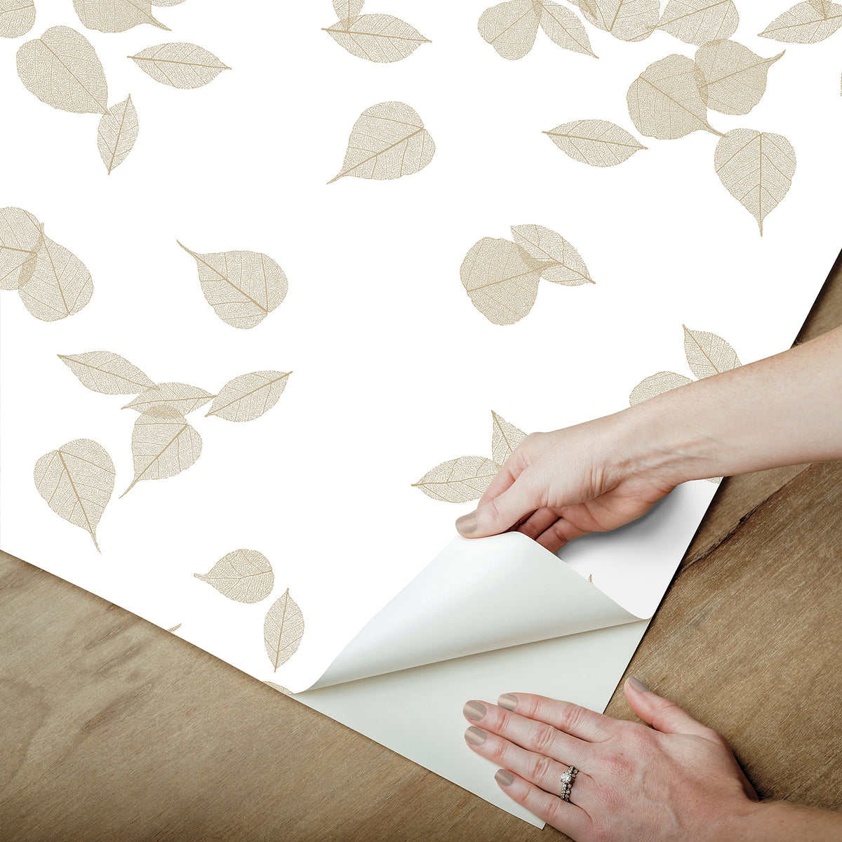 PSW1563RL-peel-and-stick-wallpaper-peel-application-step