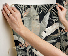 PSW1614RL-peel-and-stick-wallpaper-stick-application-step