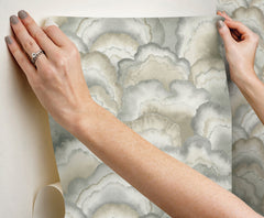 PSW1615RL-peel-and-stick-wallpaper-stick-application-step