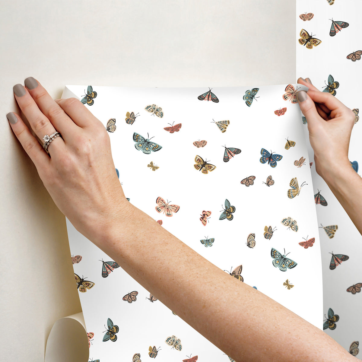 PSW1632RL-peel-and-stick-wallpaper-stick-application-step