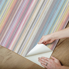 PSW1633RL-peel-and-stick-wallpaper-peel-application-step