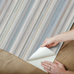 PSW1634RL-peel-and-stick-wallpaper-peel-application-step