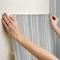 PSW1634RL-peel-and-stick-wallpaper-stick-application-step