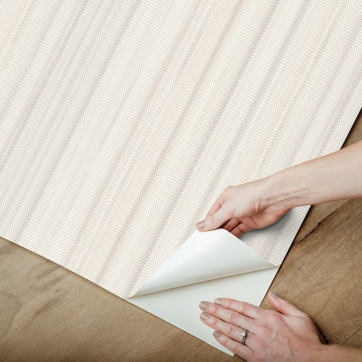 PSW1635RL-peel-and-stick-wallpaper-peel-application-step