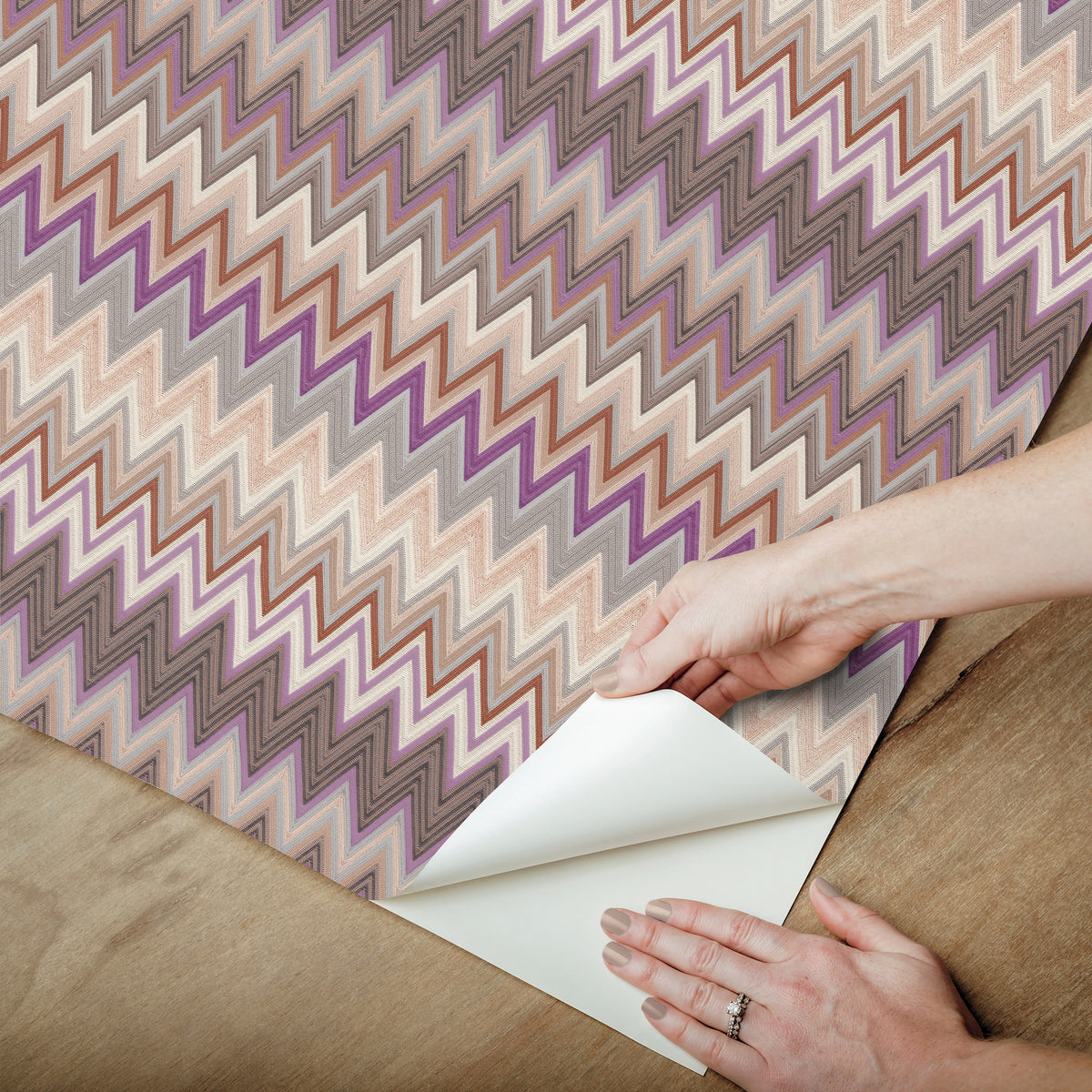 PSW1641RL-peel-and-stick-wallpaper-peel-application-step
